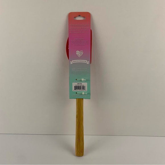 Thyme & Table Silicone and Bamboo Love You More Than Pizza Pointed Spatula Vday - Picture 4 of 7